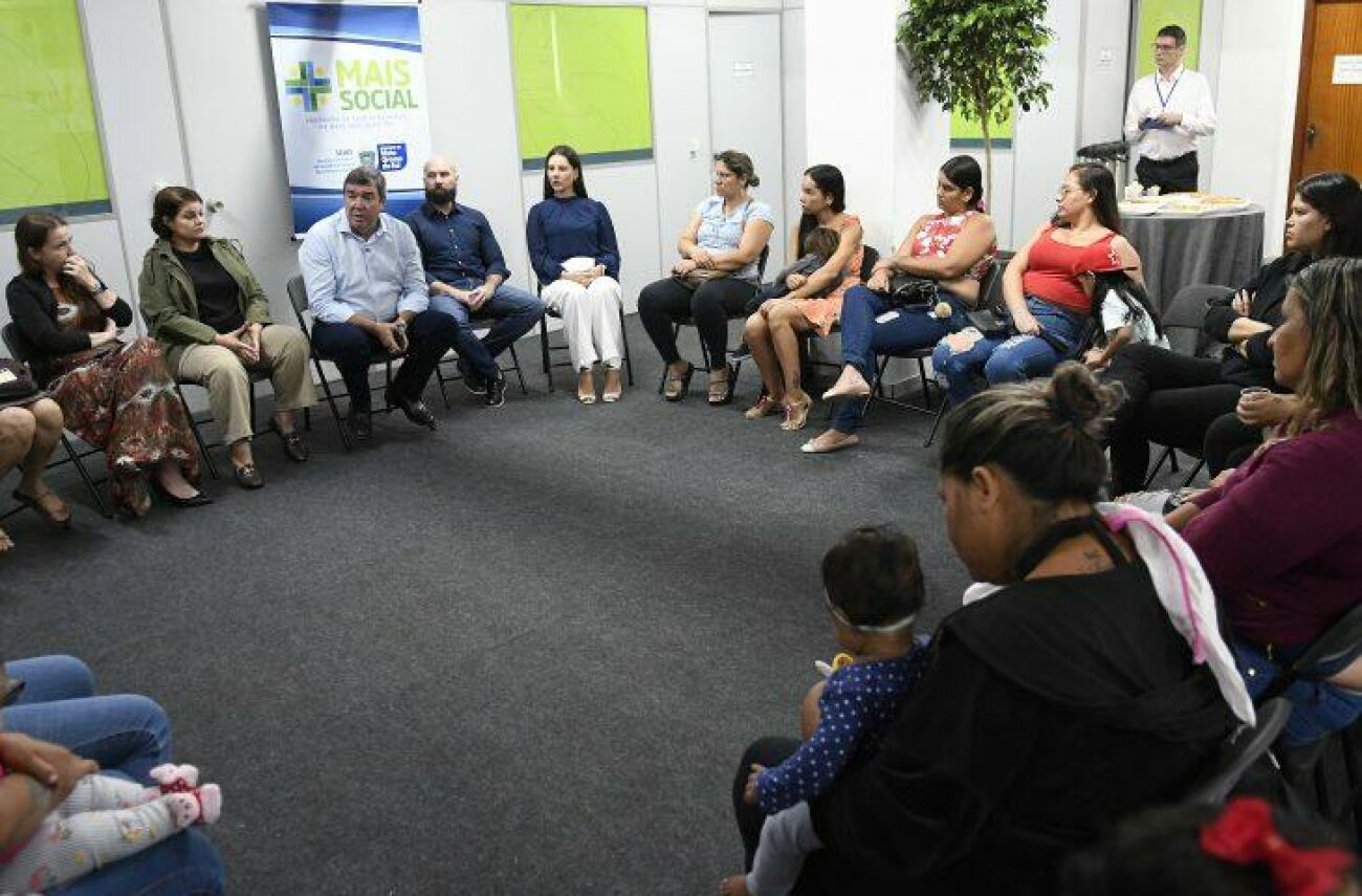 Ilustração da notícia Criança na Creche: programa que paga cuidador para mães irem trabalhar abre pré-cadastro online da MS Todo dia